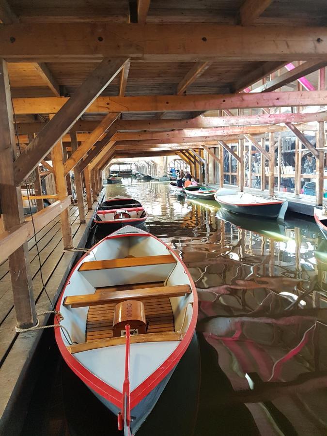 Logeren Op Dijk43 Hotel Broek op Langedijk ภายนอก รูปภาพ