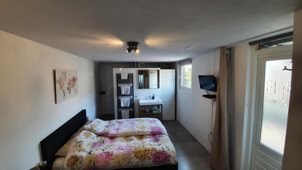 Logeren Op Dijk43 Hotel Broek op Langedijk ภายนอก รูปภาพ