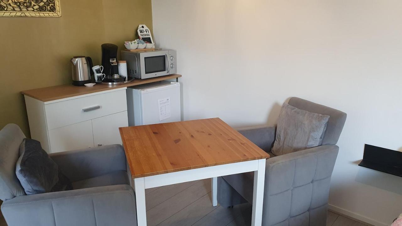 Logeren Op Dijk43 Hotel Broek op Langedijk ภายนอก รูปภาพ